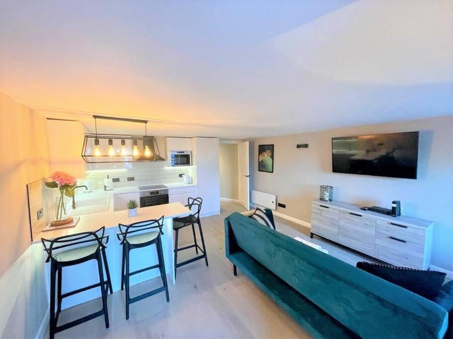 Stylish, Central And Cosy 1Bd Nr Canongate Edinburgh Luaran gambar